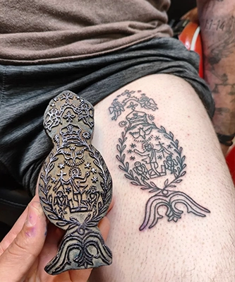  comparado con los sellos de madera originales utilizados para el diseño